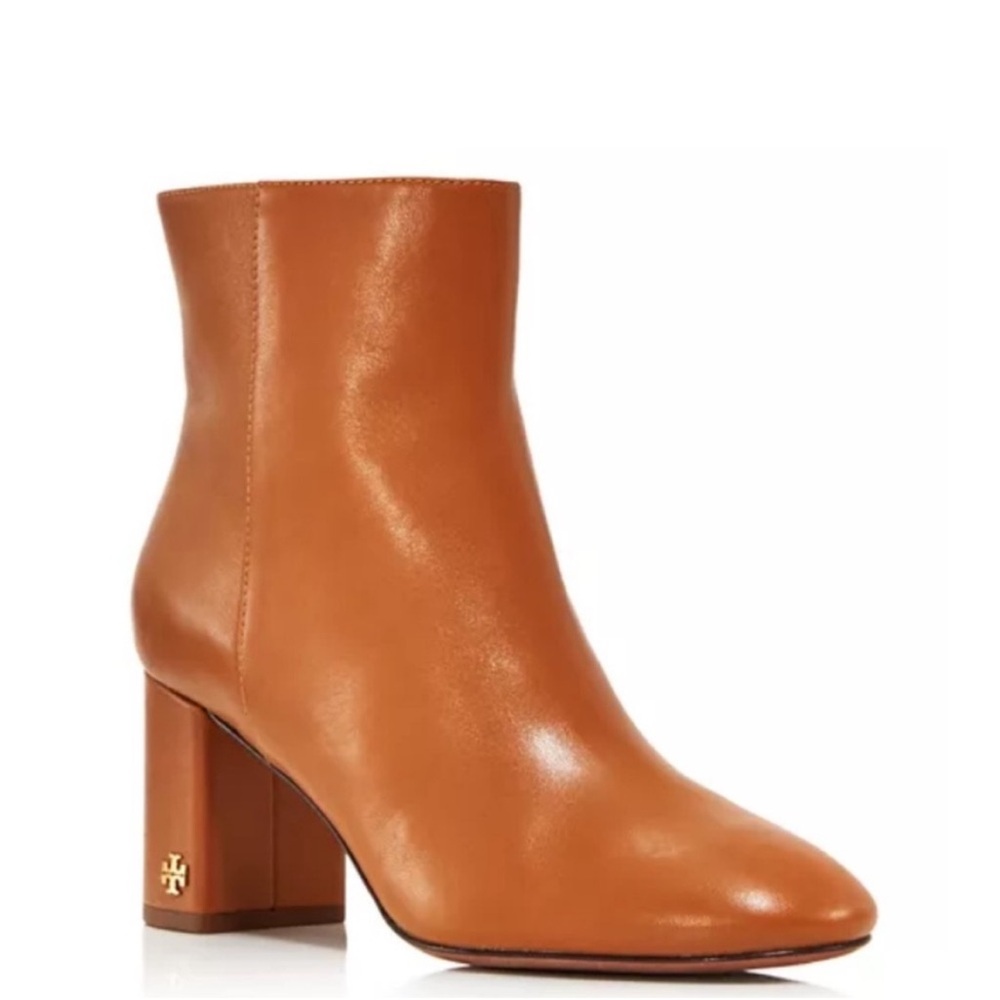NEW Tory Burch Brooke 70MM Ankle Boots
Booties, Tan Camel Leather Size 9.5